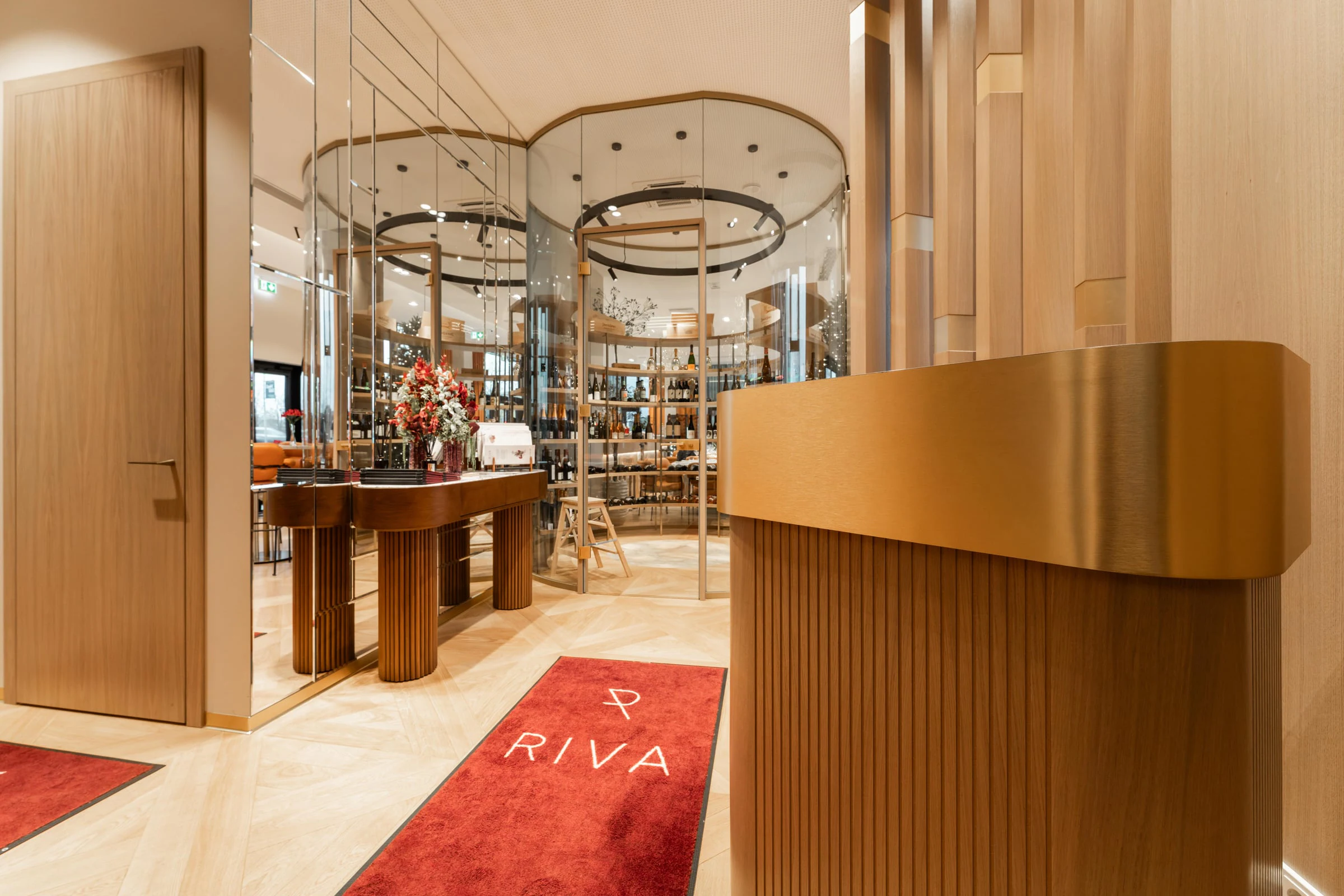 RIVA restaurant, Complete bespoke commercial interior — project image 4